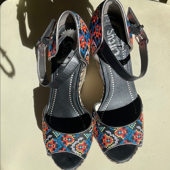 CIRCUS Sam Edelman Black and Multicolor Wedge Sandals Size 6.5 - Picture 7 of 7